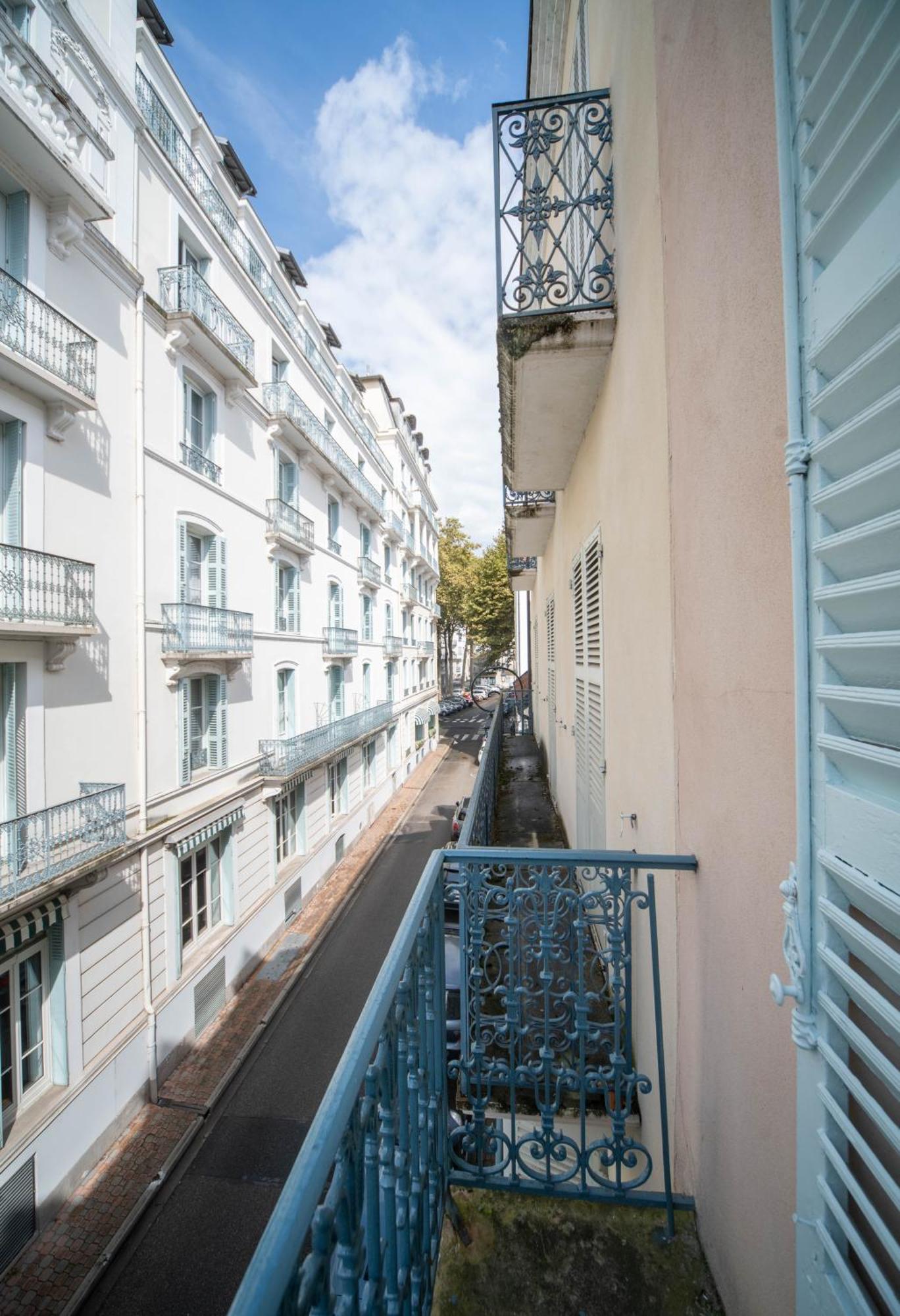 Residence Serbie - Appartements Design Et Climatises En Centre Ville Vichy Zewnętrze zdjęcie